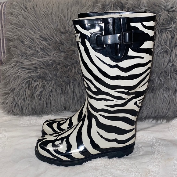 Forever Young Shoes - FY fashionable stylish zebra print rain boots